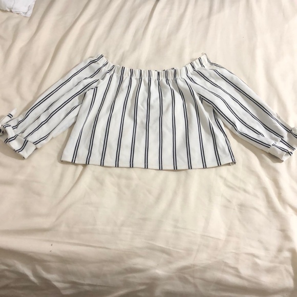 Crop top - Picture 4 of 6